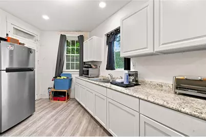 1231 Grotto St, Lincoln Larimer, PA 15206 - Photo 10