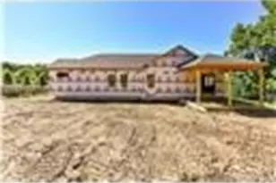 1421 Marguerite Lake Rd, Unity Township, PA 15601 - Photo 4