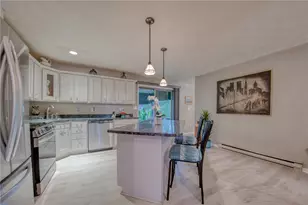 1239 Holmes St, McKees Rocks, PA 15136 - Photo 14