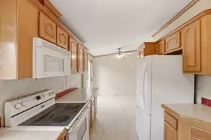 154 Angel Ln, Somerset Township, PA 15501 - Photo 12