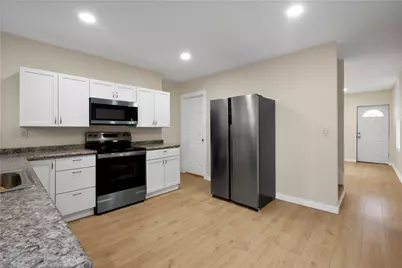 3907 McWhinney St, Munhall, PA 15120 - Photo 6