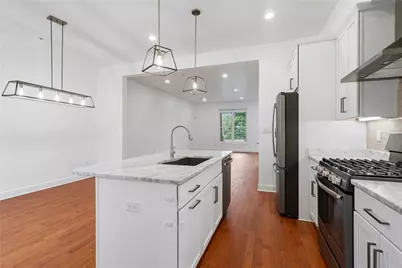 1661 Biltmore Ln, Pittsburgh, PA 15217 - Photo 8