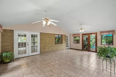 405 Peters Drive, Pittsburgh, PA 15116 - Photo 10