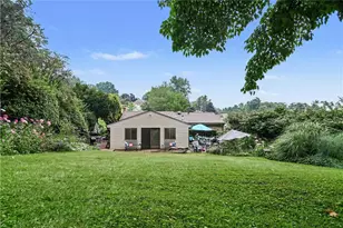 405 Peters Dr, Pittsburgh, PA 15116 - Photo 42