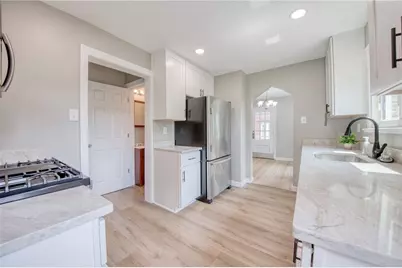 145 Marshall Cir, Pittsburgh, PA 15236 - Photo 12