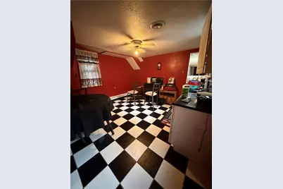 11 S 14th St, Jeannette, PA 15644 - Photo 26
