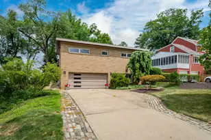 4706 W Lawnview Ave, Pittsburgh, PA 15227 - Photo 2