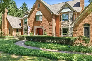 756 Audubon Dr, Hermitage, PA 16148 - Photo 2