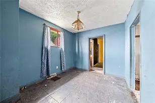 224 Quay St, Vandergrift, PA 15629 - Photo 6