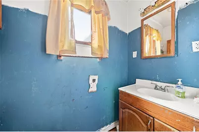224 Quay St, Vandergrift, PA 15629 - Photo 10