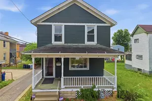 1101 12th St, Stowe Township, PA 15136 - Photo 2