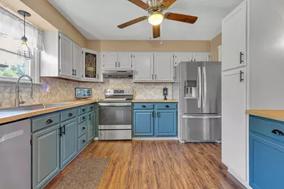 120 Mackall Drive, Brighton Township, PA 15009 - Photo 8