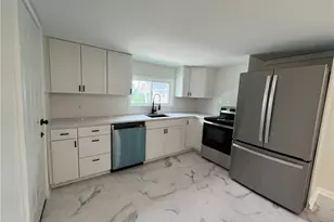 11 E Amanda Ave, Pittsburgh, PA 15210 - Photo 10