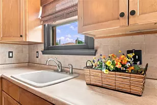 2014 Hulton Rd, Pittsburgh, PA 15147 - Photo 8