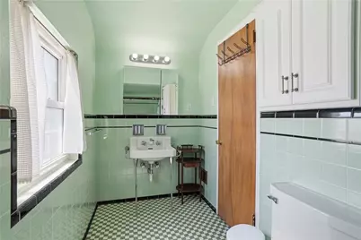 1107 Girard Rd, Pittsburgh, PA 15227 - Photo 32