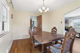 1107 Girard Rd, Pittsburgh, PA 15227 - Photo 10