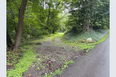 2301 Graceland Rd, Neshannock Township, PA 16105 - Photo 10