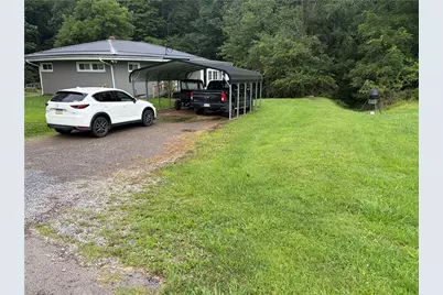 2301 Graceland Rd, Neshannock Township, PA 16105 - Photo 2
