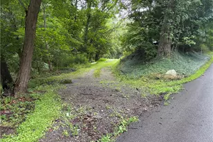 2301 Graceland Rd, Neshannock Township, PA 16105 - Photo 6
