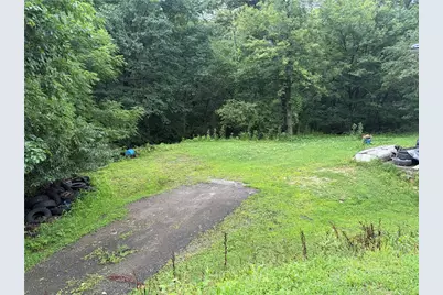 2301 Graceland Rd, Neshannock Township, PA 16105 - Photo 8