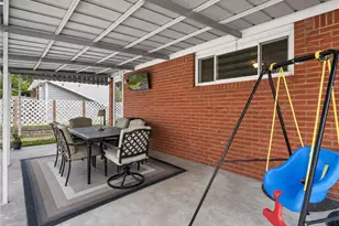 2442 N Meadowcroft Ave, Banksville/Westwood, PA 15216 - Photo 12