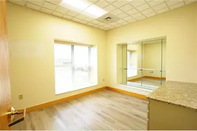 10431 Perry Highway, Pittsburgh, PA 15090 - Photo 20