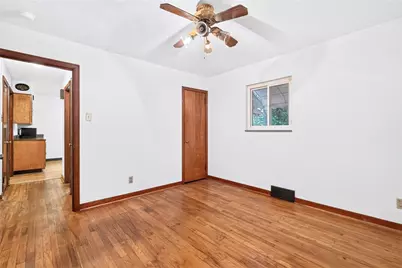 223 Montana St, Observatory Hill, PA 15214 - Photo 10