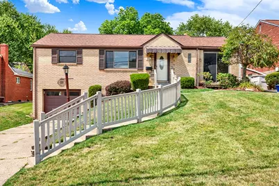 492 Lois Dr, Pittsburgh, PA 15236 - Photo 1