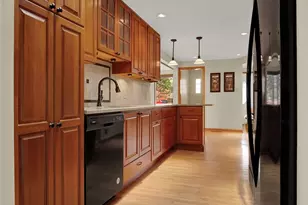 492 Lois Dr, Pittsburgh, PA 15236 - Photo 12