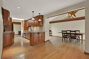 492 Lois Dr, Pittsburgh, PA 15236 - Photo 8