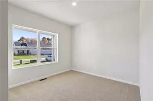 309 Gleneagles Dr, Center Township, PA 16001 - Photo 28