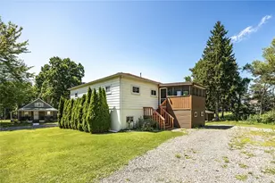 14 Dusty Ln, Pine Township, PA 16127 - Photo 2