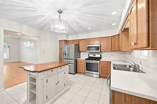 580 Newport Dr, Pittsburgh, PA 15235 - Photo 14