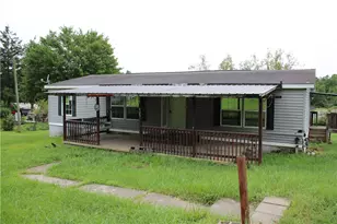 403 Park Dr, Burrel-Blacklick, PA 15717 - Photo 1
