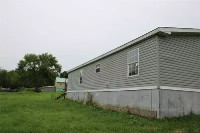 403 Park Dr, Burrel-Blacklick, PA 15717 - Photo 4