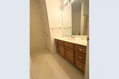 2750 Iowa Dr #25, Lower Burrell, PA 15068 - Photo 16
