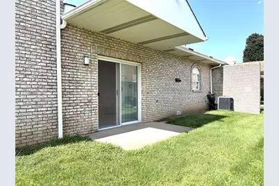 2750 Iowa Dr #25, Lower Burrell, PA 15068 - Photo 2