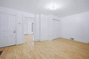 1016 Hamilton Ave, Farrell, PA 16121 - Photo 8
