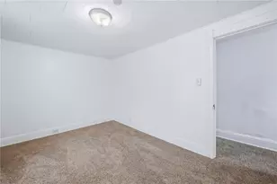 1016 Hamilton Ave, Farrell, PA 16121 - Photo 24