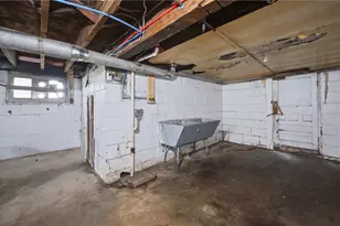 1016 Hamilton Ave, Farrell, PA 16121 - Photo 30