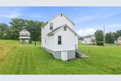 1016 Hamilton Ave, Farrell, PA 16121 - Photo 34