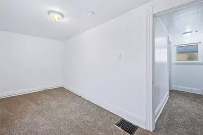 1016 Hamilton Ave, Farrell, PA 16121 - Photo 20