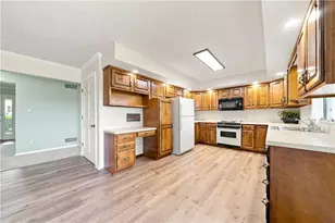 129 Chapel View Dr, Hempfield Township, PA 15601 - Photo 20