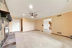 129 Chapel View Dr, Hempfield Township, PA 15601 - Photo 12