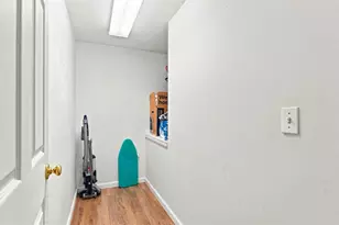 1920 Mt Joseph St, Pittsburgh, PA 15210 - Photo 24