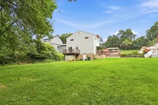 1920 Mt Joseph St, Pittsburgh, PA 15210 - Photo 32