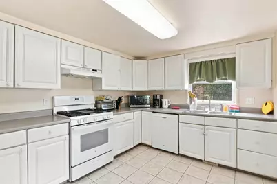 1920 Mount Joseph St, Pittsburgh, PA 15210 - Photo 14