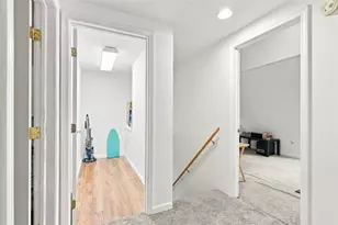 1920 Mt Joseph St, Pittsburgh, PA 15210 - Photo 20