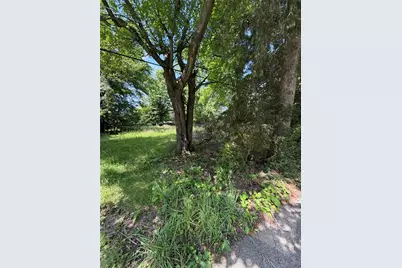 715 E Meyer Ave, Neshannock Township, PA 16105 - Photo 4
