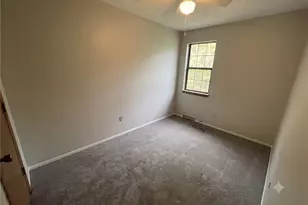 71 Meanor St, Imperial, PA 15126 - Photo 8